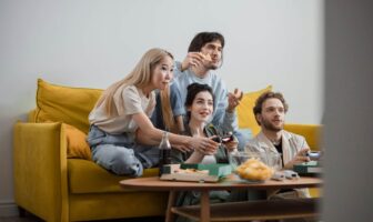 Como Adaptar a Decoração para Receber Amigos em Casa