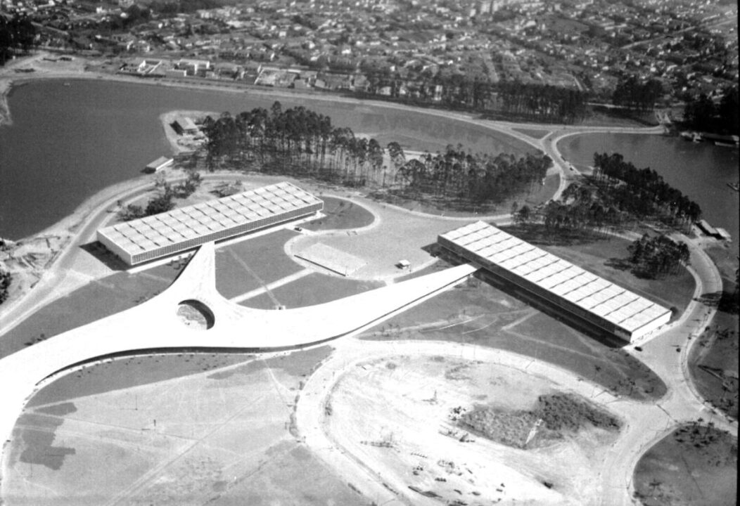 Construção do Parque do Ibirapuera nos anos 1950 no bairro Moema.