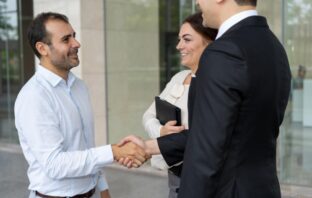 Investidor investindo em studio em Moema.