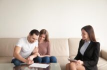 Casal comprando apartamento em Moema